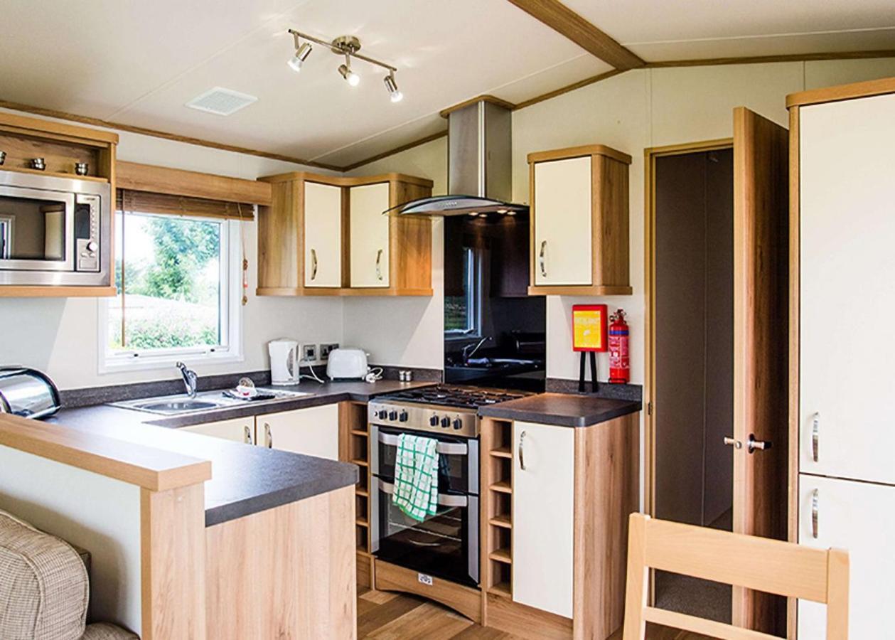 Ocean Heights Holiday Park New Quay  Bagian luar foto