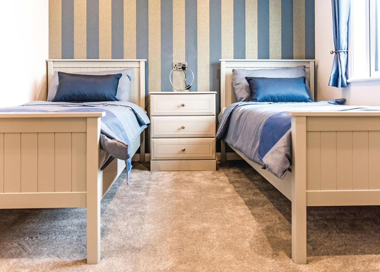 Ocean Heights Holiday Park New Quay  Bagian luar foto