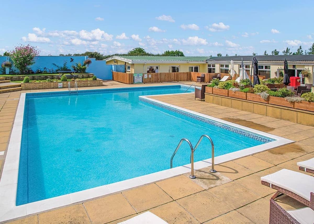Ocean Heights Holiday Park New Quay  Bagian luar foto